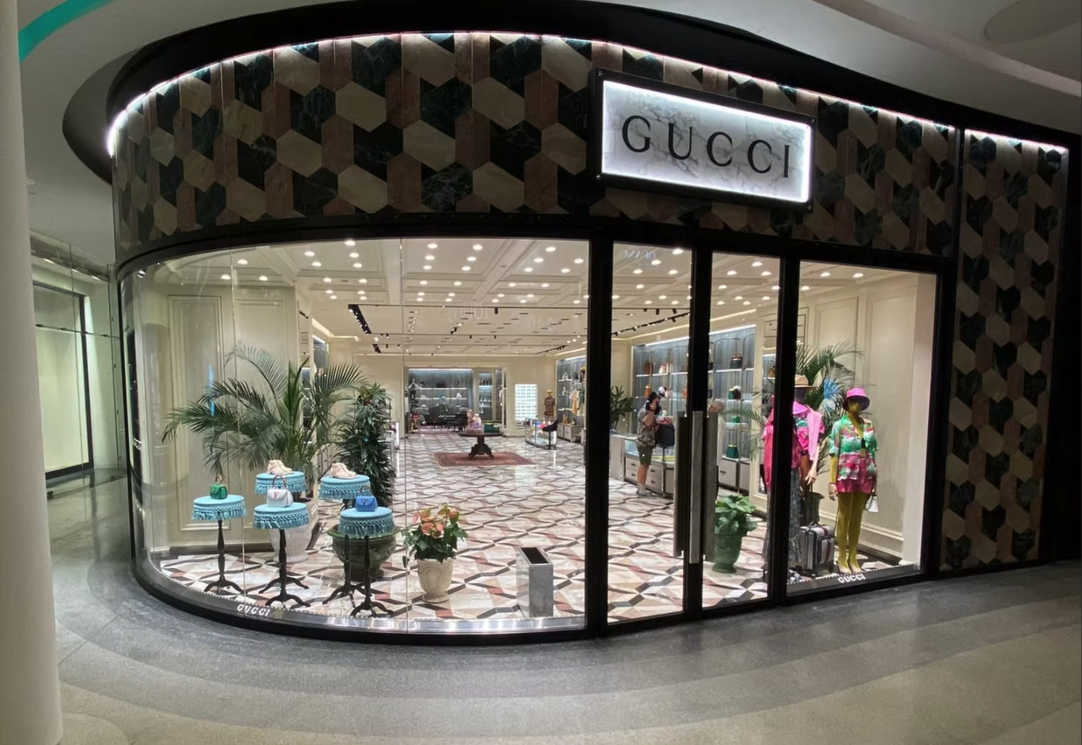 Luxury Shopfits